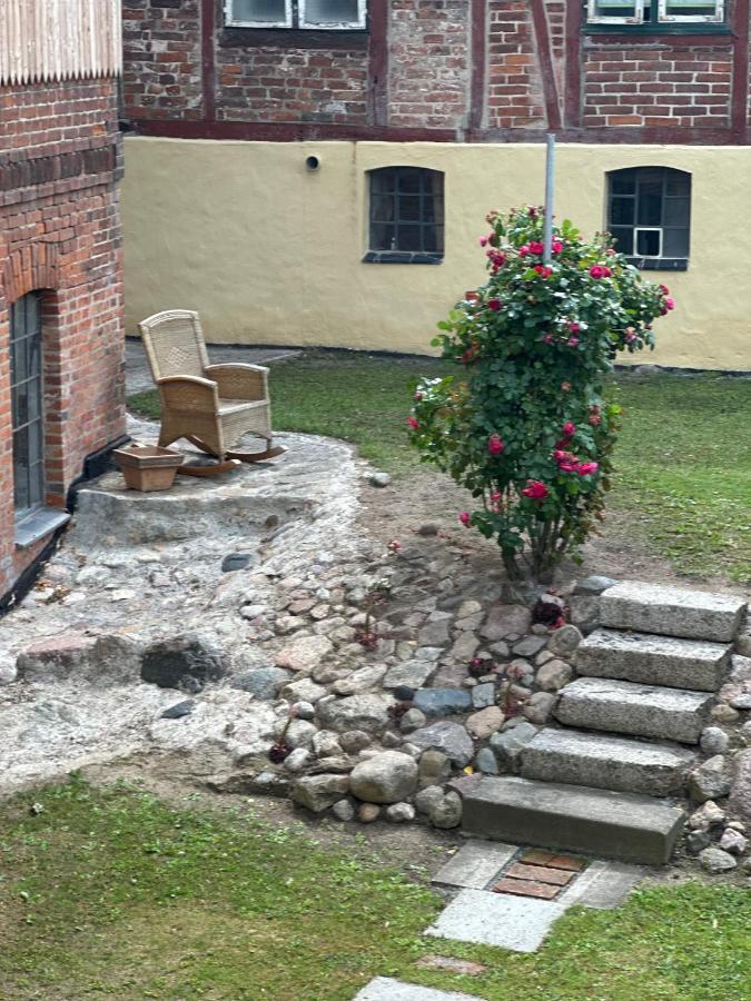 Urlaub In Einer Historischen Wassermuehle An Der Trave Любек Екстериор снимка
