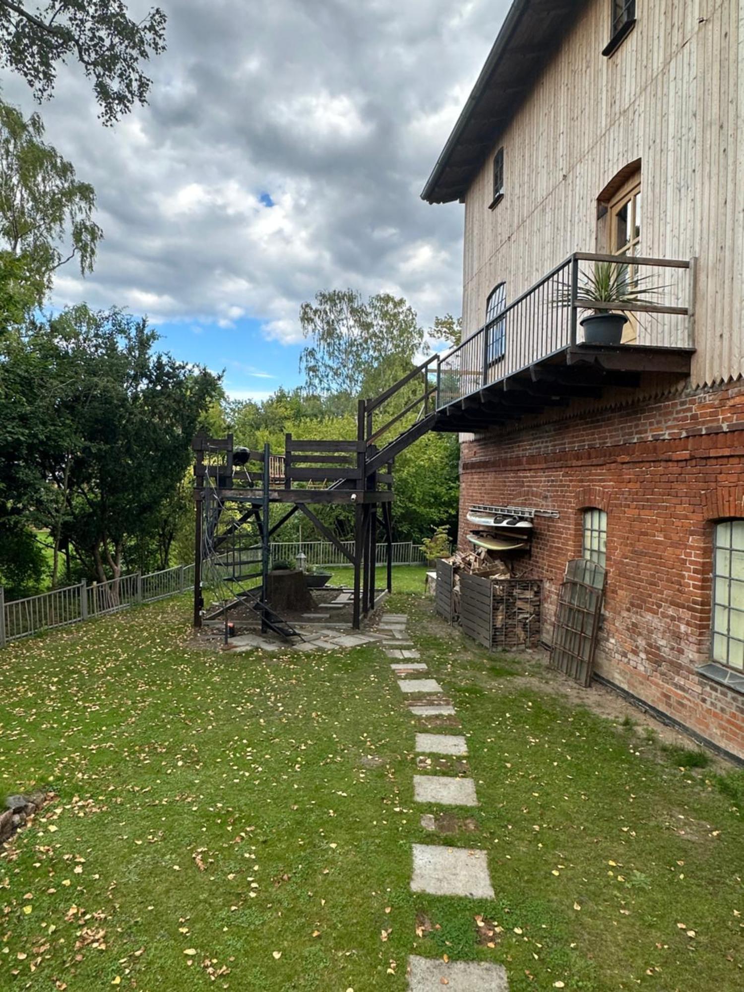 Urlaub In Einer Historischen Wassermuehle An Der Trave Любек Екстериор снимка
